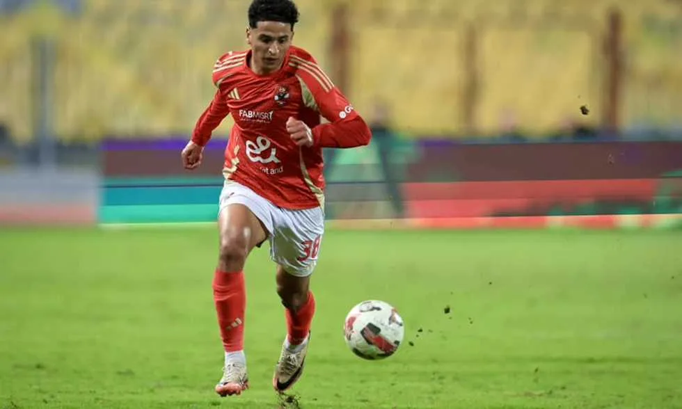 الأهلي يتلقى عرضين من أندية سعودية وفرنسية لمحمد عبد الله