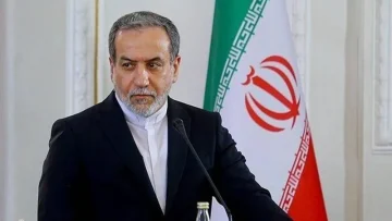 يجب على أمريكا قبول تعويض طهران قبل بدء المفاوضات النووية