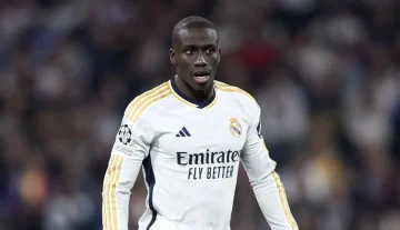 ميندي يضع استراتيجية جديدة لتحديد مصيره مع ريال مدريد