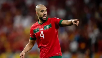 أمرابط يعتزم الاستمرار في فنربخشة بالرغم من استبعاده من خطط مورينيو.