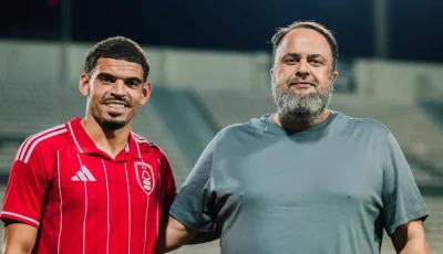نوتنجهام يعلن عن تمديد عقد جيبس وايت بعد التحذير باتخاذ خطوات قانونية.