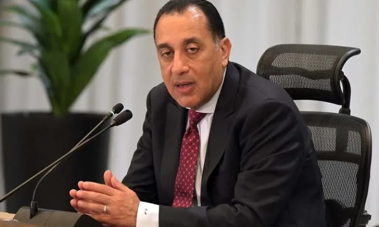 مدبولي يقدم اعتذاره لسكان الجيزة عن انقطاع الكهرباء المفاجئ
