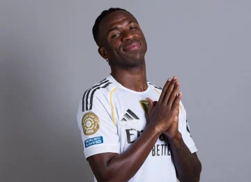 هل يقرر فلورنتينو بيريز مصير فينيسيوس مع ريال مدريد؟