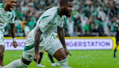 ليدز ينافس فيورنتينا للحصول على توقيع كيسي