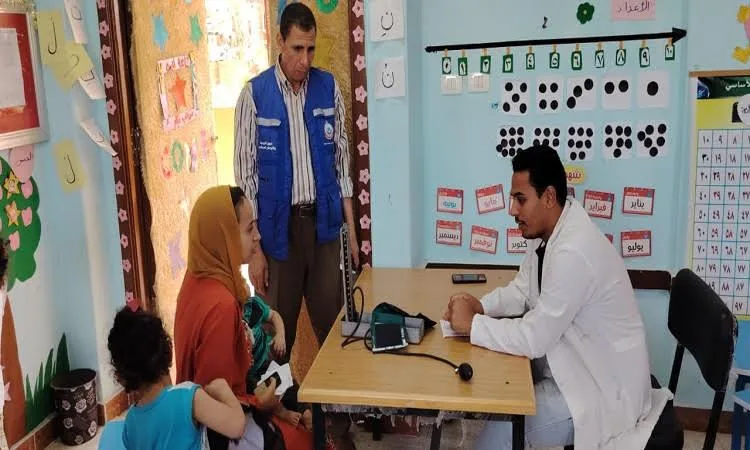 صحة البحيرة تنظم حملة سكانية متكاملة في قرية دويدار بالمحمودية