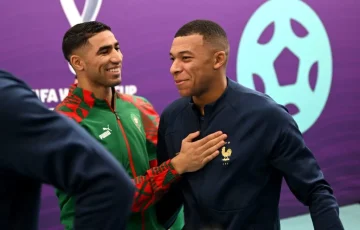 كيليان مبابي يتدرب مع منافس ريال مدريد