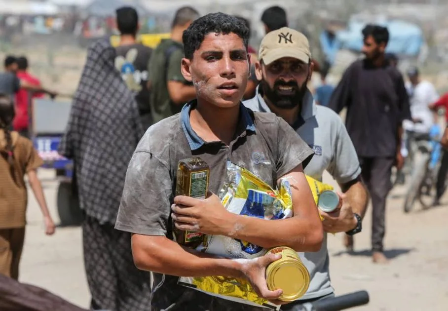 هجمات مدمرة على غزة.. والمستشفيات تعاني من اكتظاظ جثث الضحايا