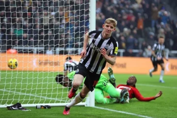 لاعب نيوكاسل يوضح أسباب عدم انتقاله إلى ليفربول