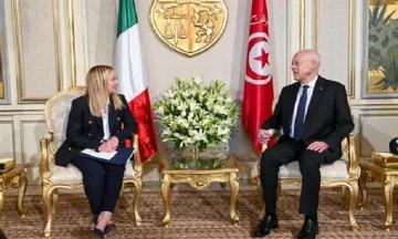 رئيسة وزراء إيطاليا ورئيس تونس يناقشان سبل تعزيز التعاون المشترك
